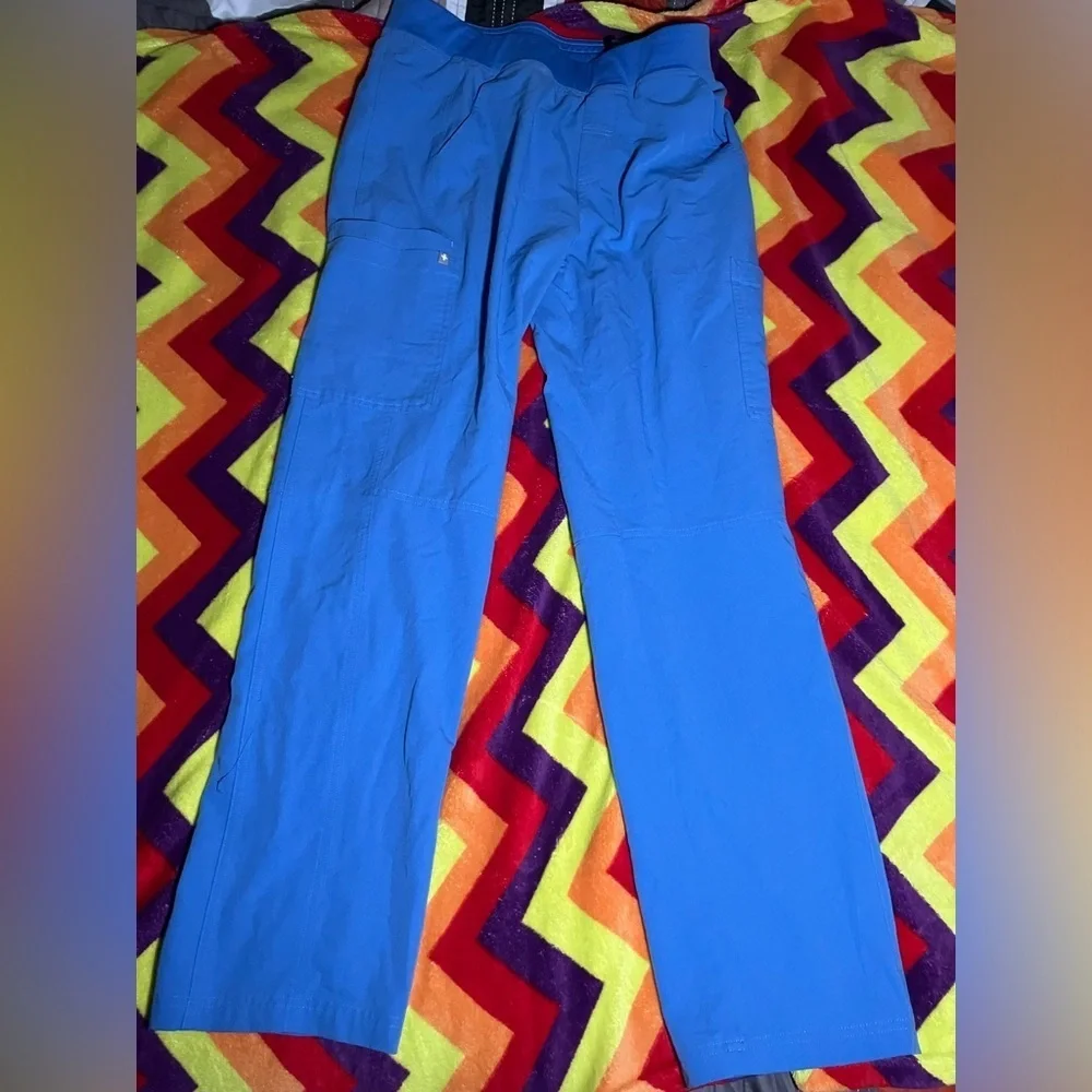 Figs Technical collection Axum cargo scrub pants